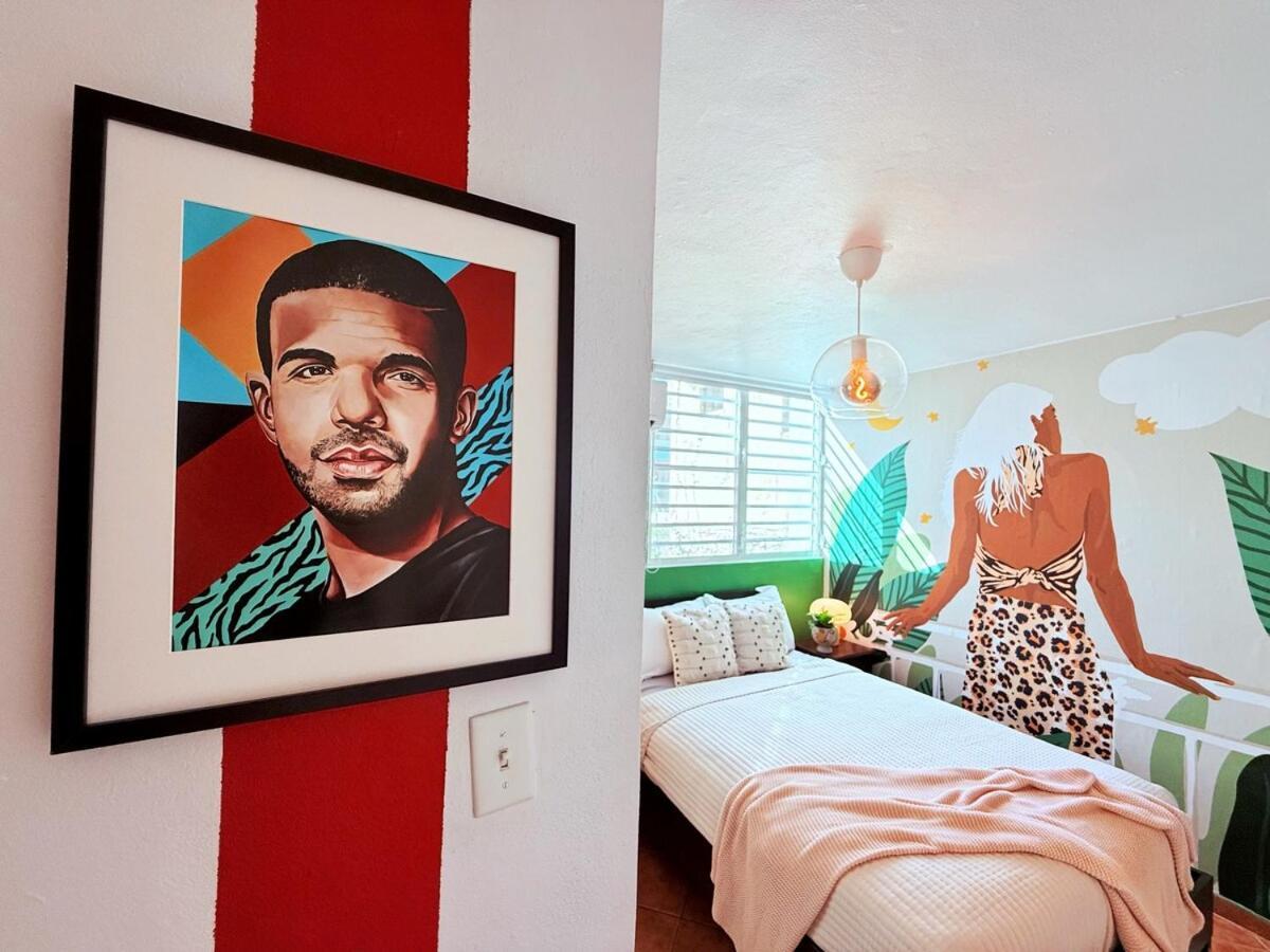 Stunning 2br W Parking - Walk To Beach! Apartment San Juan