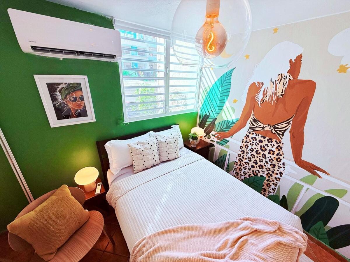 Apartment Stunning 2br W Parking - Walk To Beach! San Juan