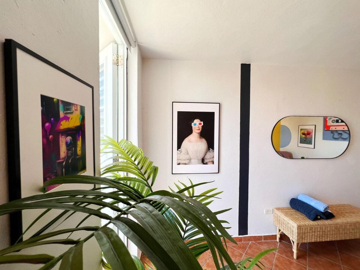 Stunning 2br W Parking - Walk To Beach! San Juan