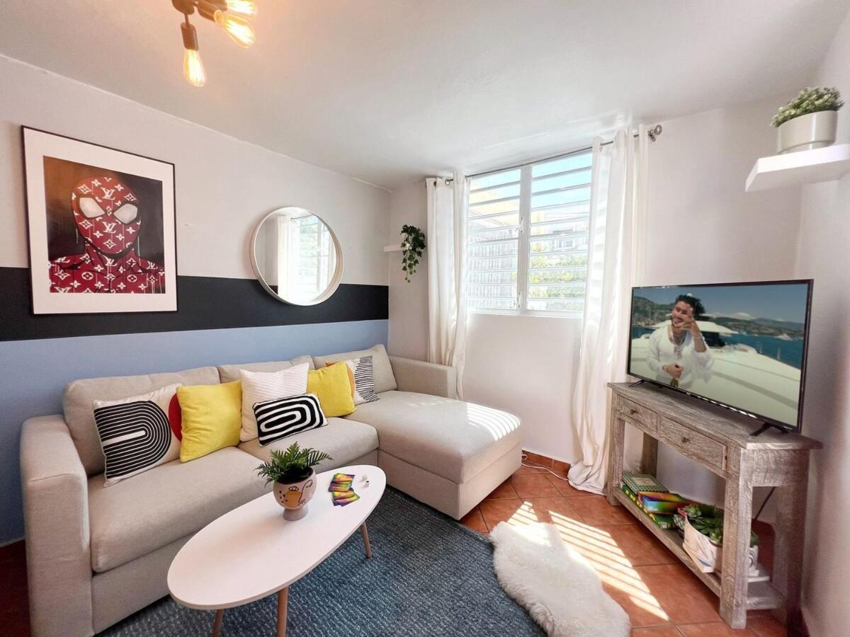 Stunning 2br W Parking - Walk To Beach! Apartment San Juan